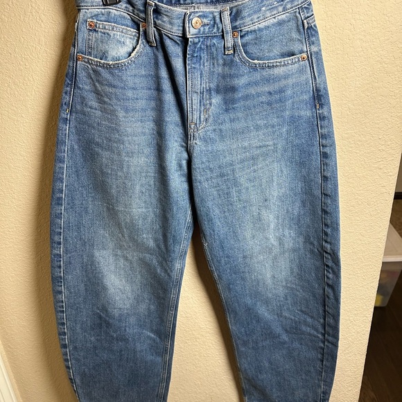 GAP Barrell Jeans - Picture 2 of 6